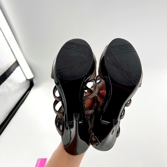 DKNY Stunning DKNYC Zuri Latte Ankle Strap Heels size 8 - Picture 7 of 11